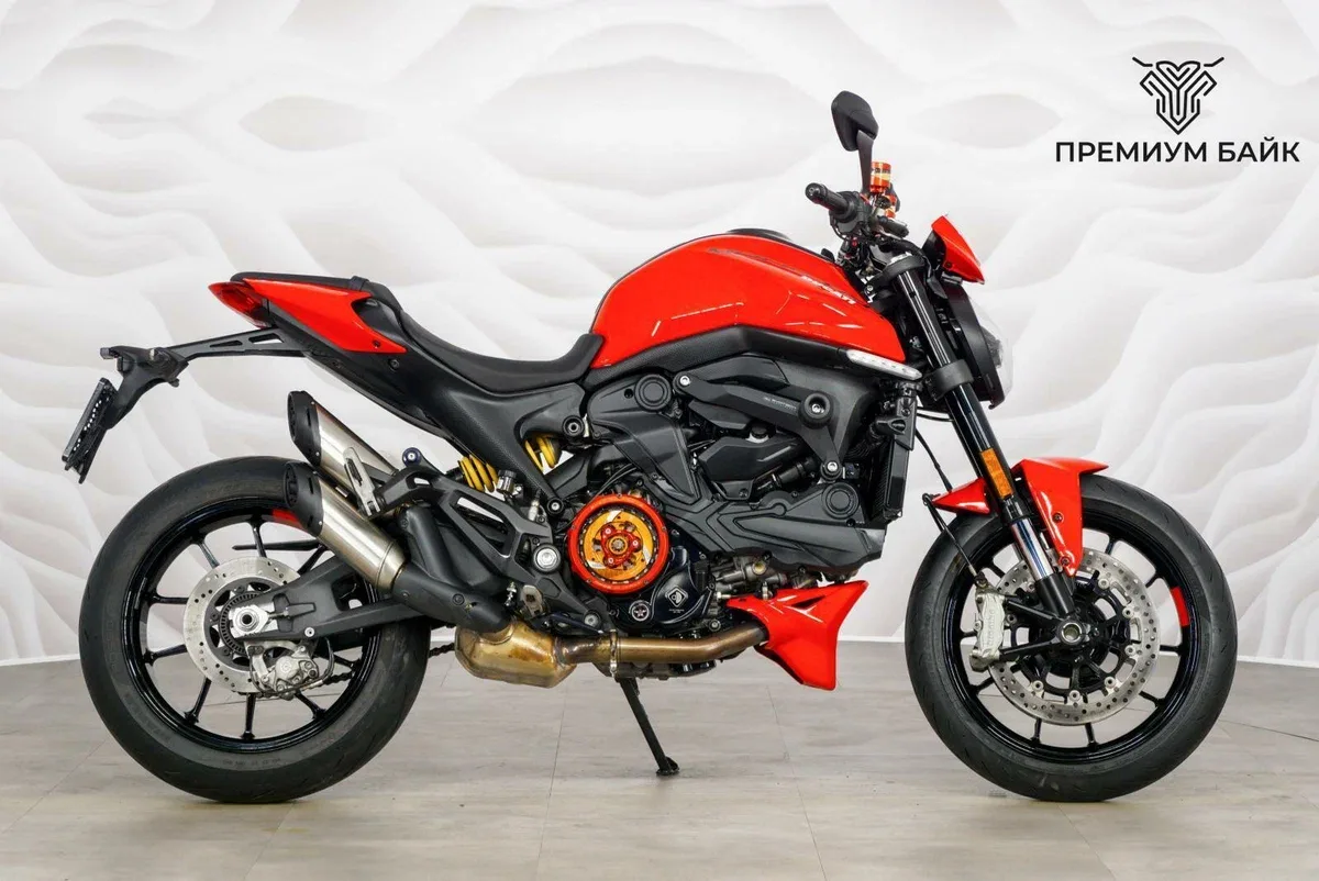 Ducati Monster 937