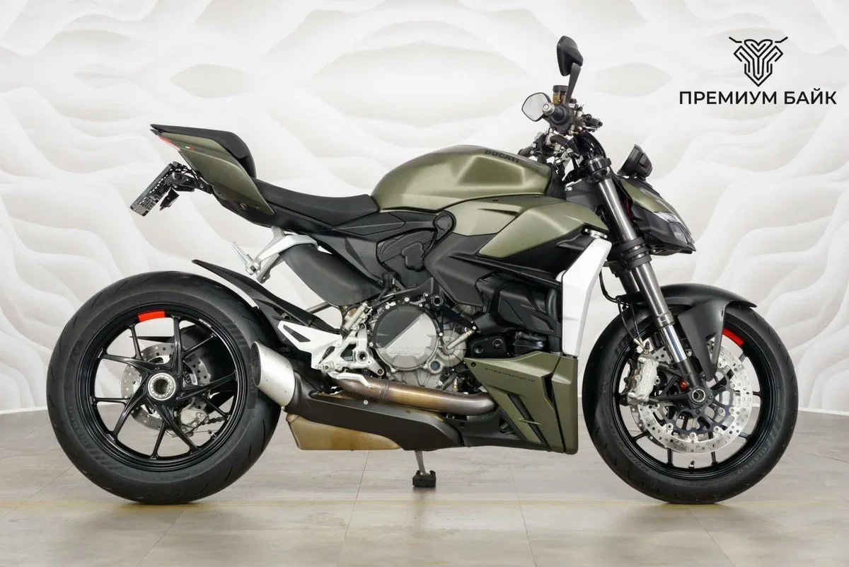 Ducati Streetfighter V2