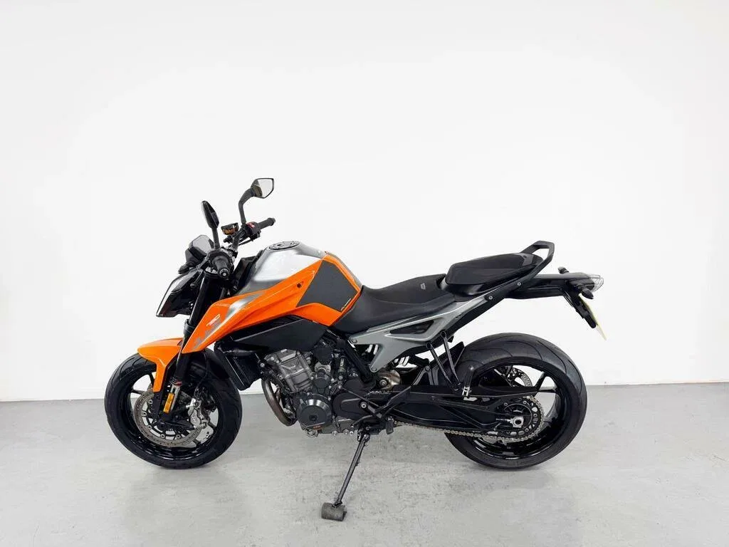 KTM AG 790 Duke