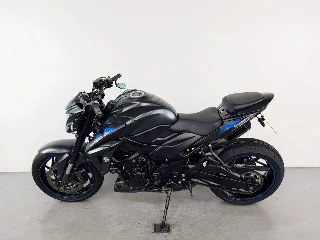 Suzuki GSX-S 750