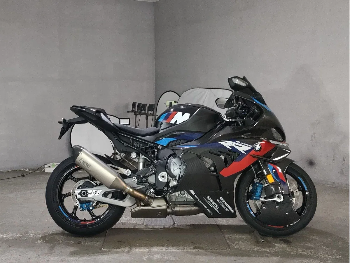 BMW M 1000 RR