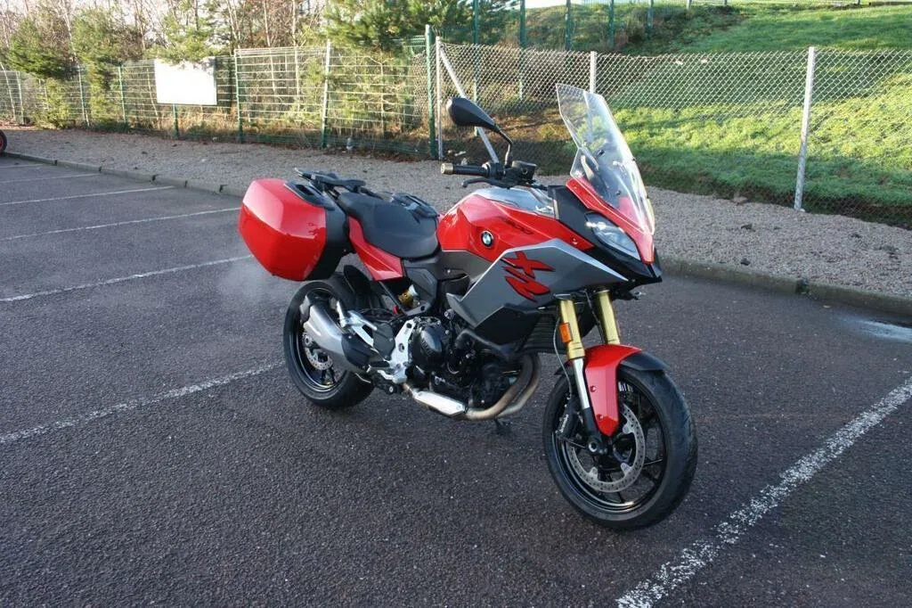 BMW F 900 XR