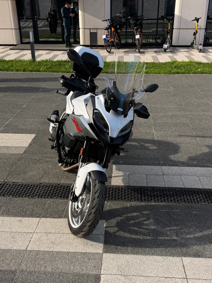 BMW F 900 XR