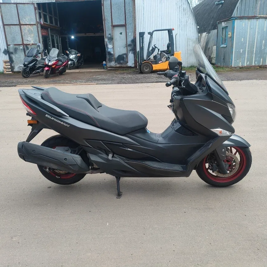 Suzuki Burgman 400