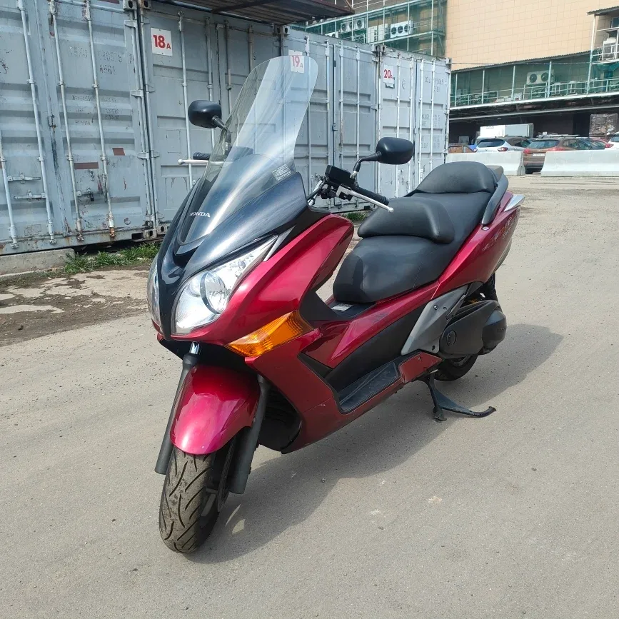Honda Silver Wing 400