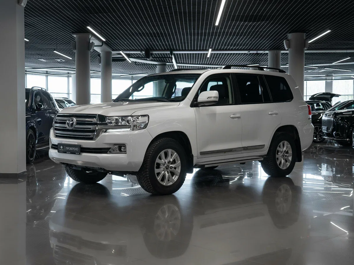 Toyota Land Cruiser 200 Series Рестайлинг 2