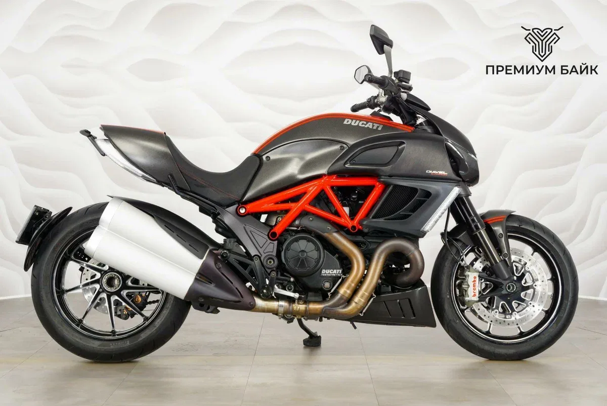 Ducati Diavel Carbon