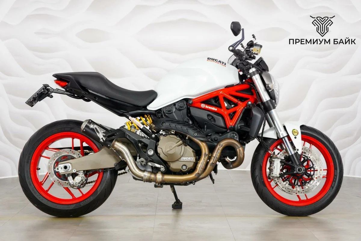 Ducati Monster 821