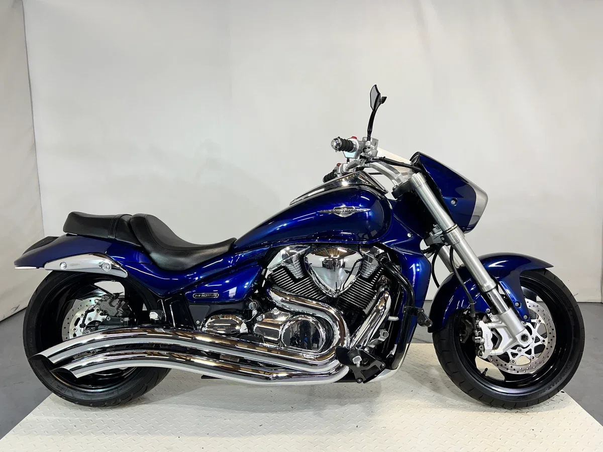 Suzuki Boulevard M109R