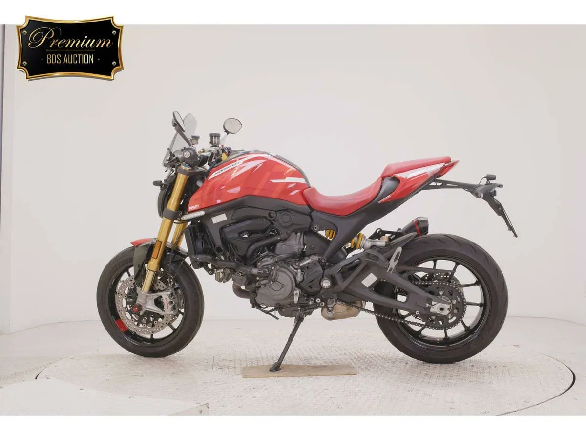 Ducati Monster 937