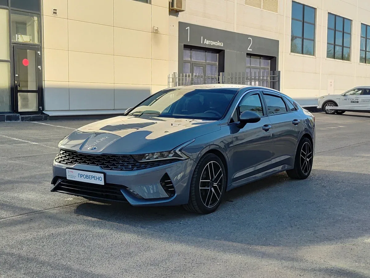 Kia K5 III