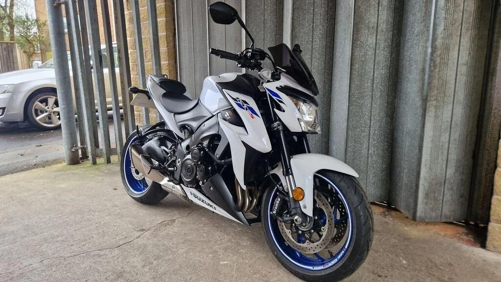 Suzuki GSX-S1000