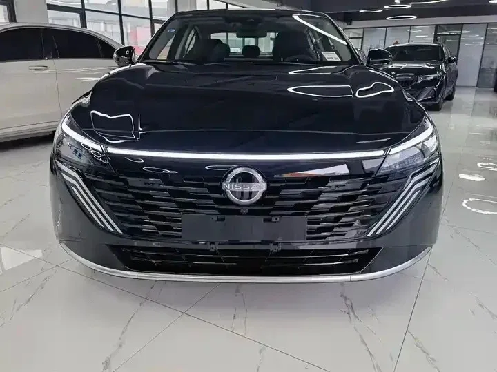 Nissan Teana IV