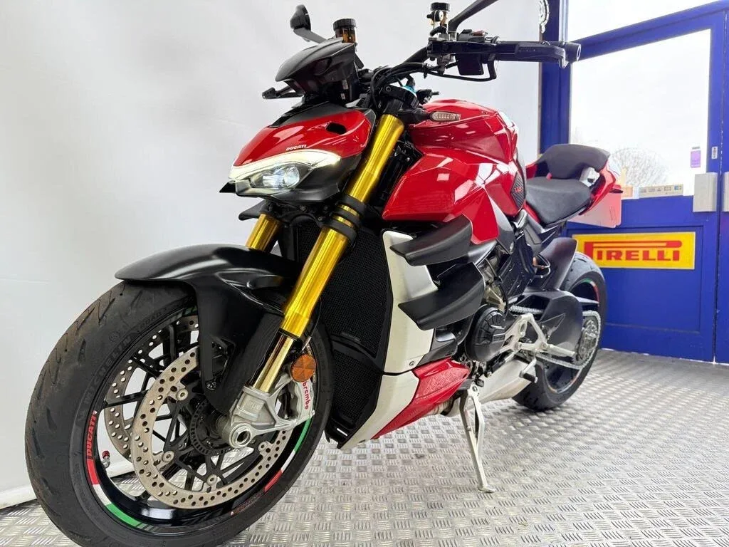 Ducati Streetfighter V4
