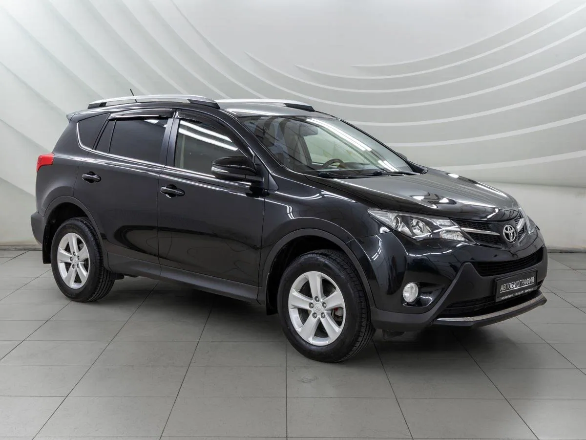 Toyota RAV4 IV (XA40)