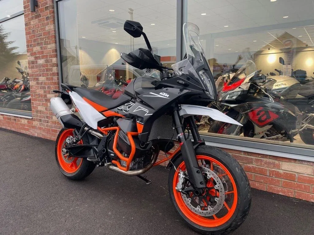 KTM AG 890 SMT