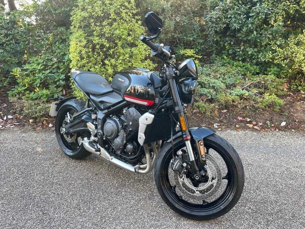 Triumph Trident 660