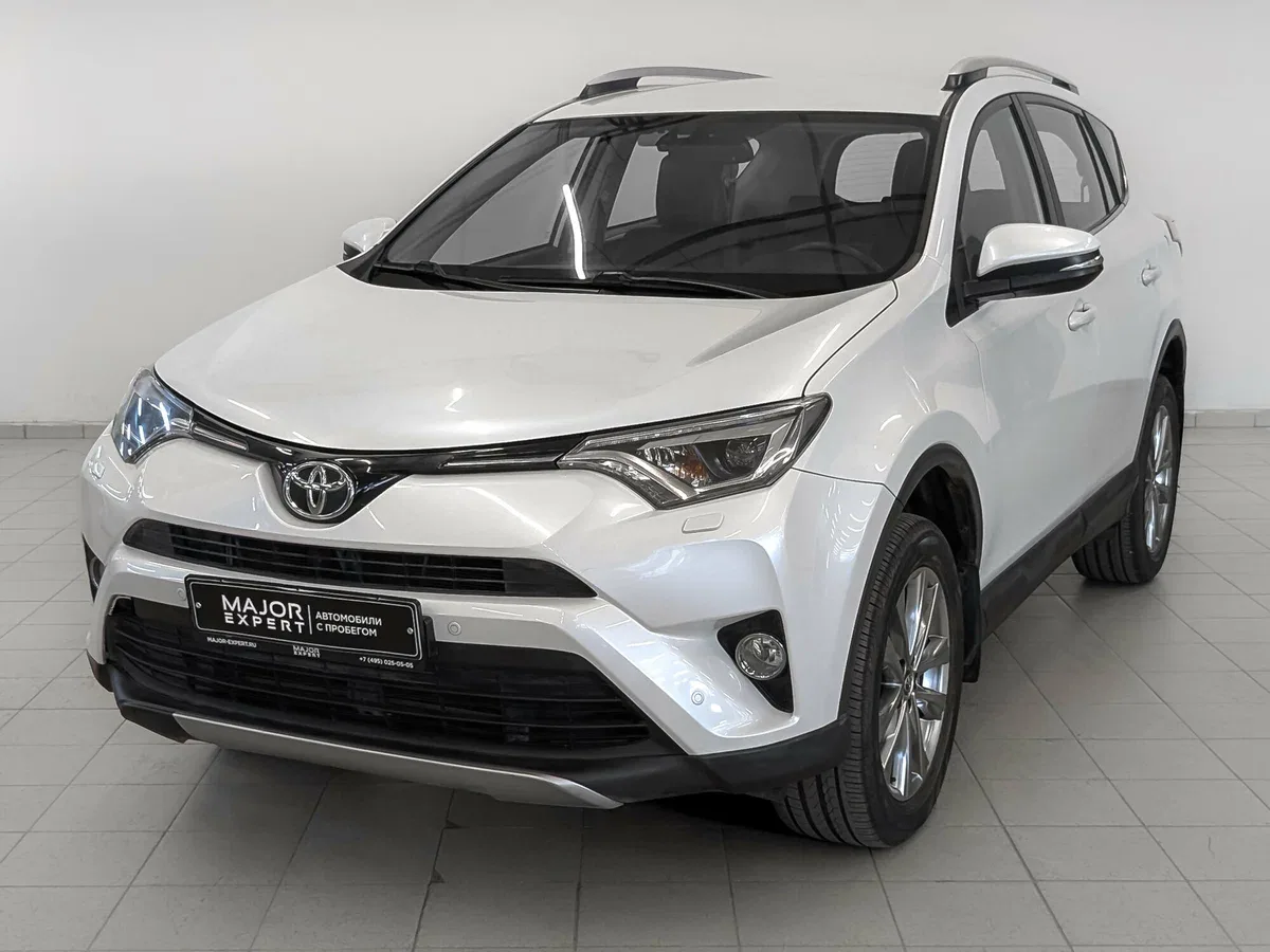 Toyota RAV4 IV (XA40) Рестайлинг
