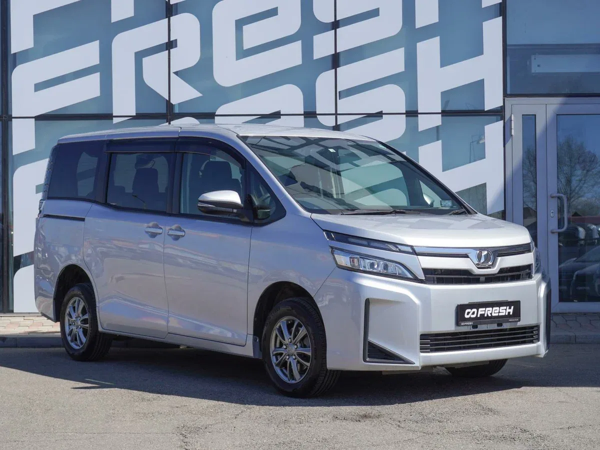 Toyota Voxy III (R80) Рестайлинг