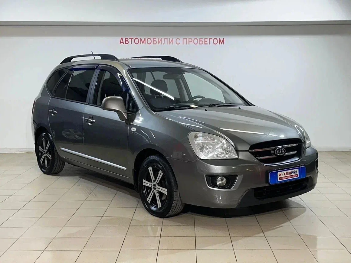 Kia Carens II (UN)