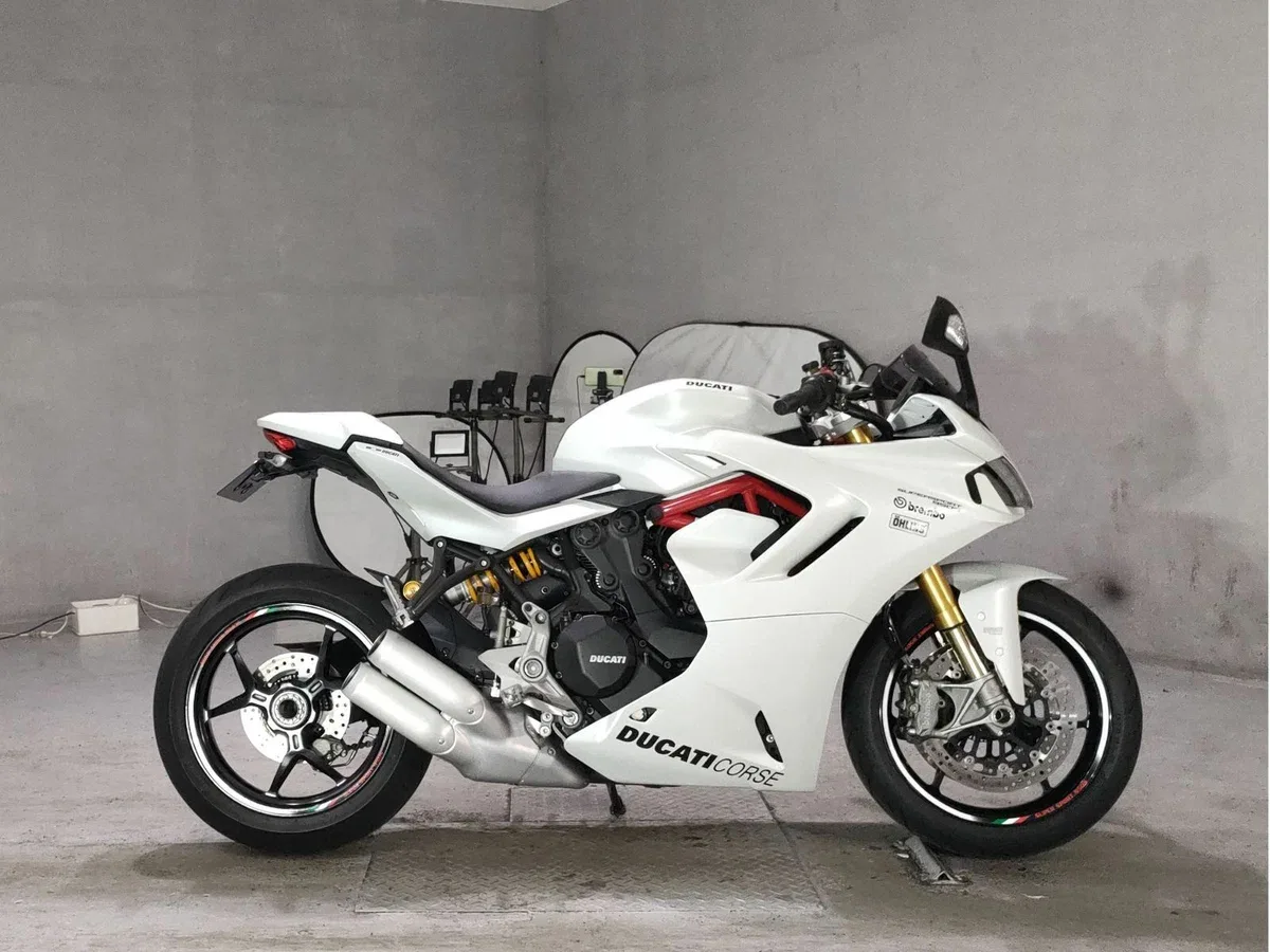 Ducati SuperSport