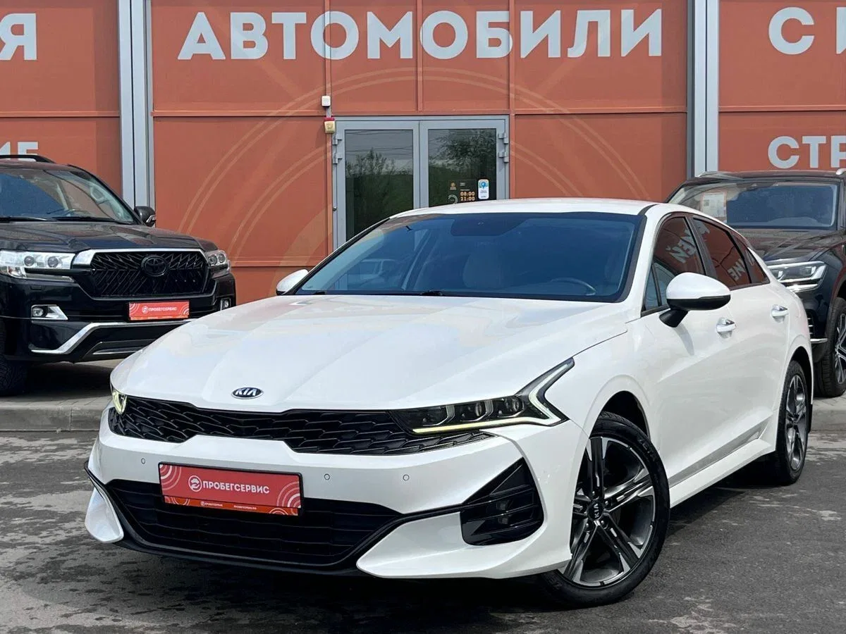 Kia K5 III