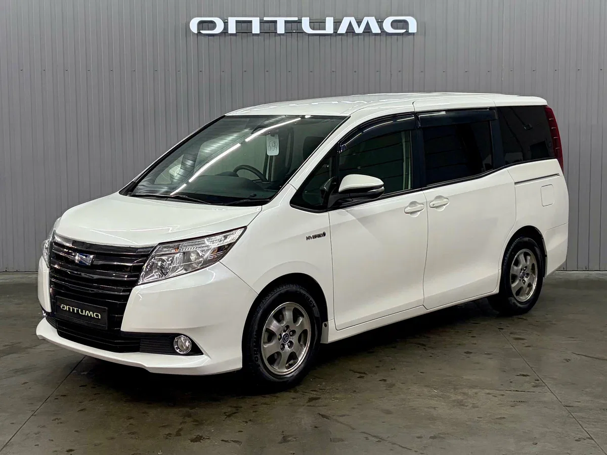 Toyota Noah III (R80)