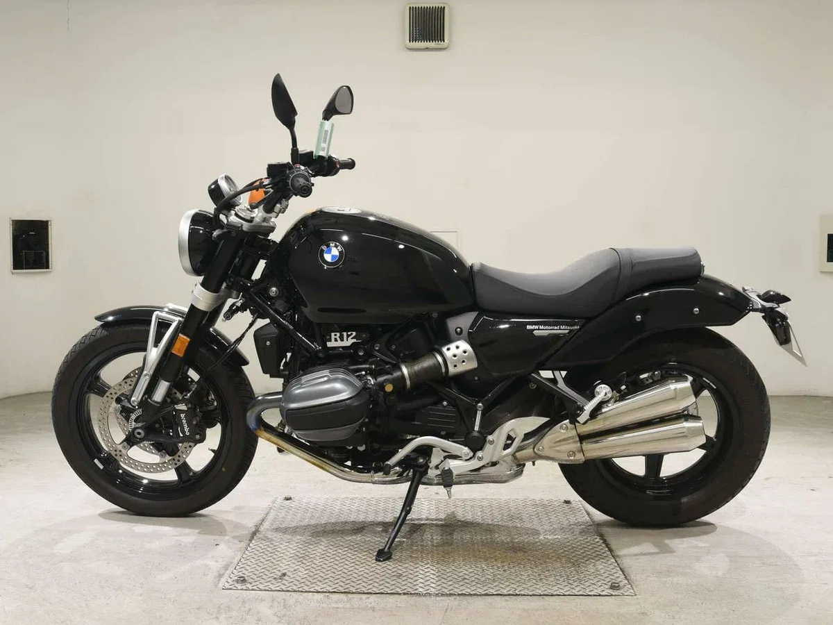 BMW R 12