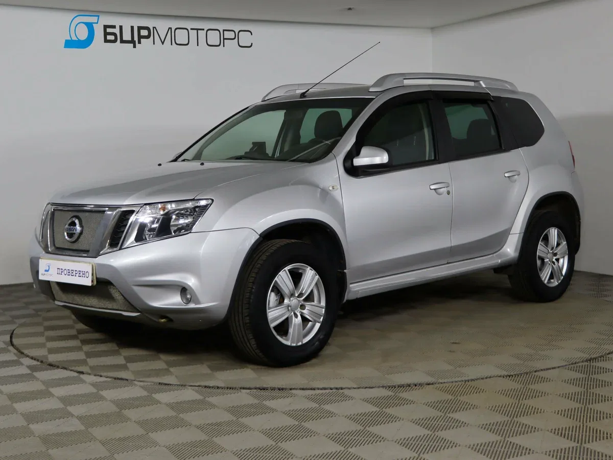 Nissan Terrano III (D10)