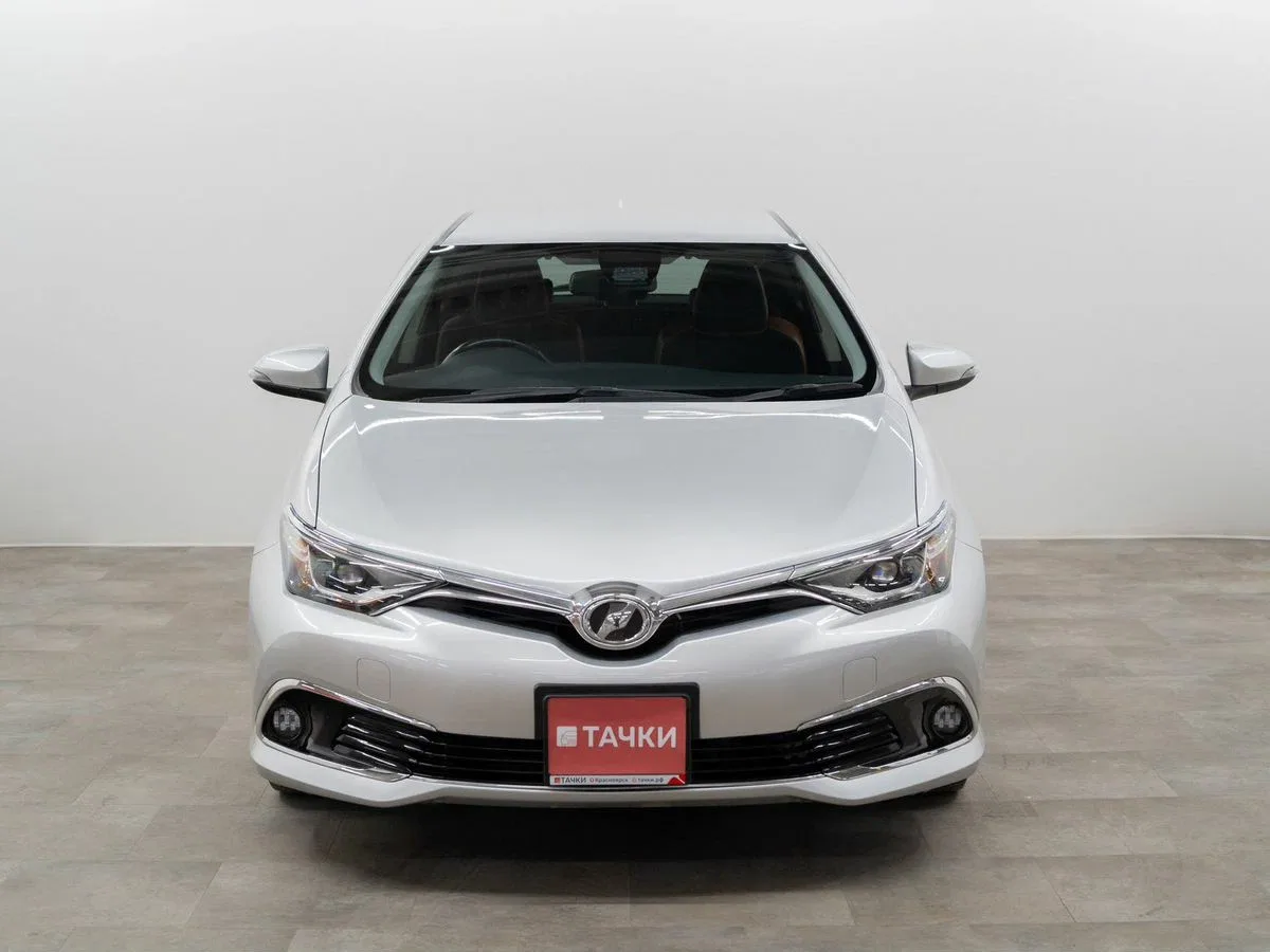 Toyota Auris II Рестайлинг