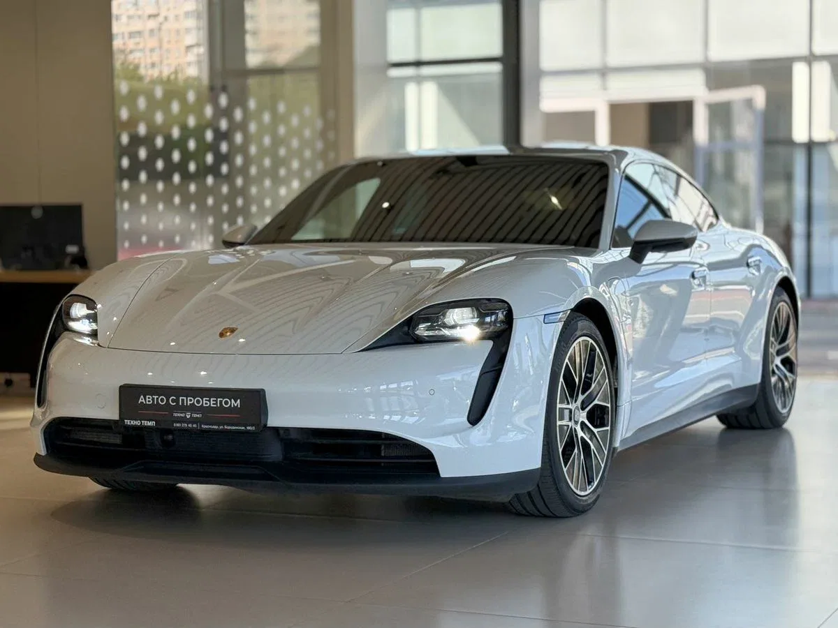 Porsche Taycan I