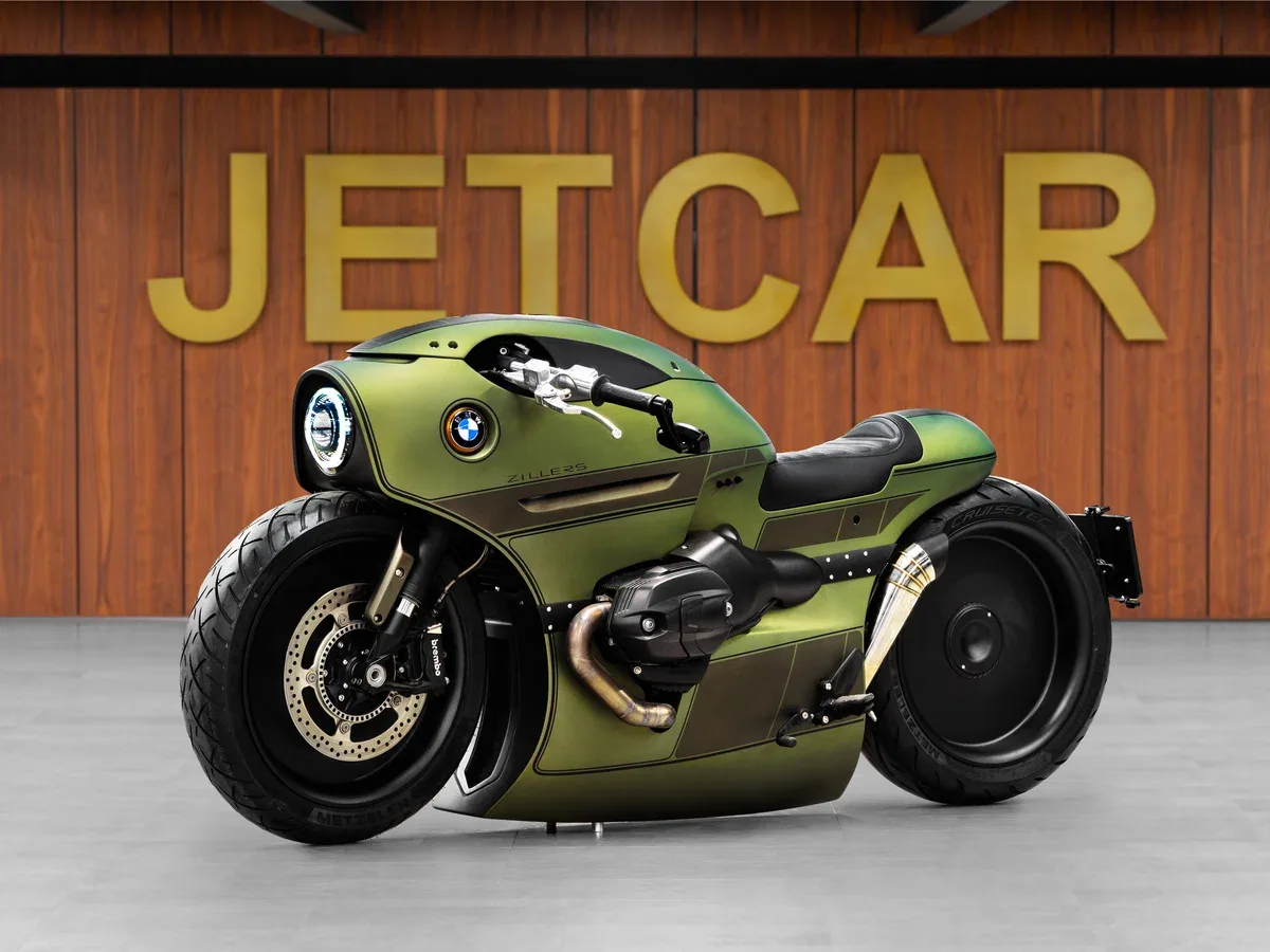 BMW R nine T