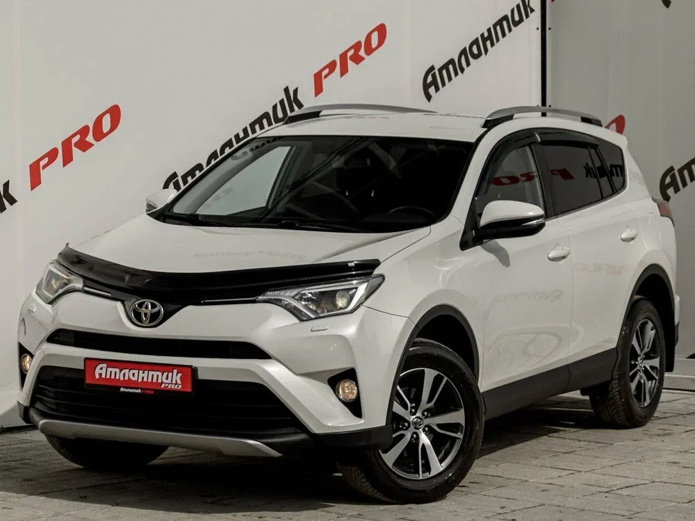 Toyota RAV4 IV (XA40) Рестайлинг