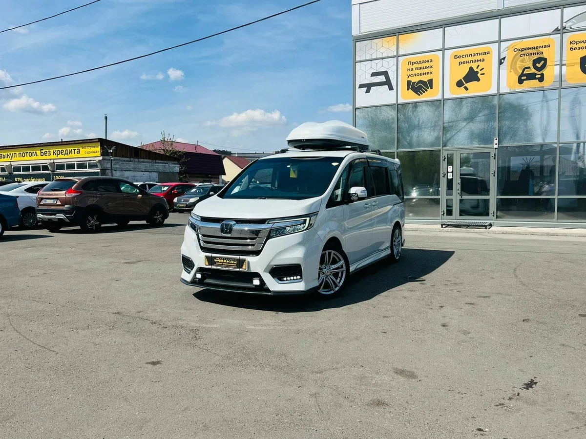 Honda Stepwgn V Рестайлинг