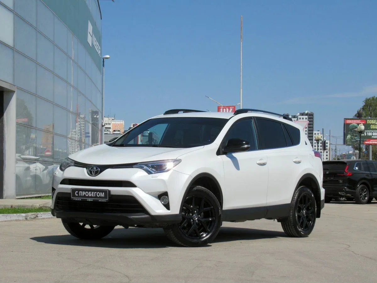 Toyota RAV4 IV (XA40) Рестайлинг