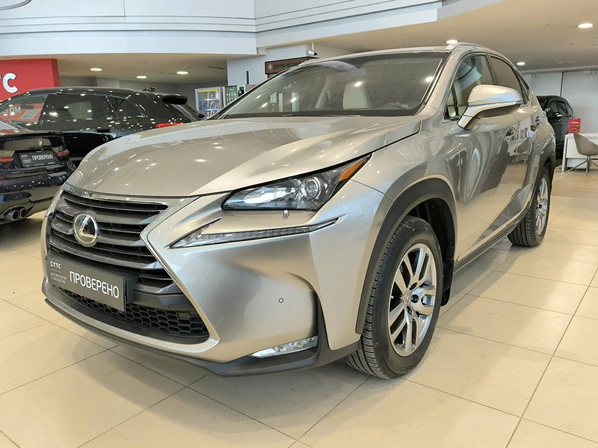 Lexus NX I