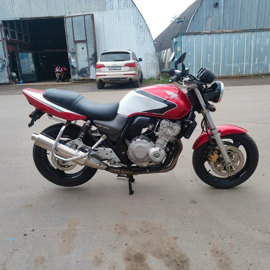 Honda CB 400 Super Four