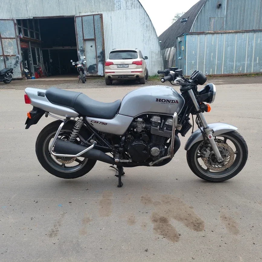 Honda CB 750
