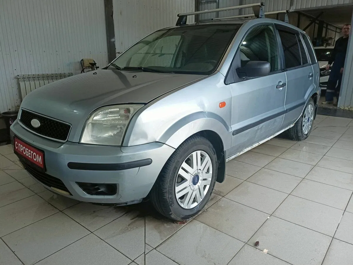 Ford Fusion I
