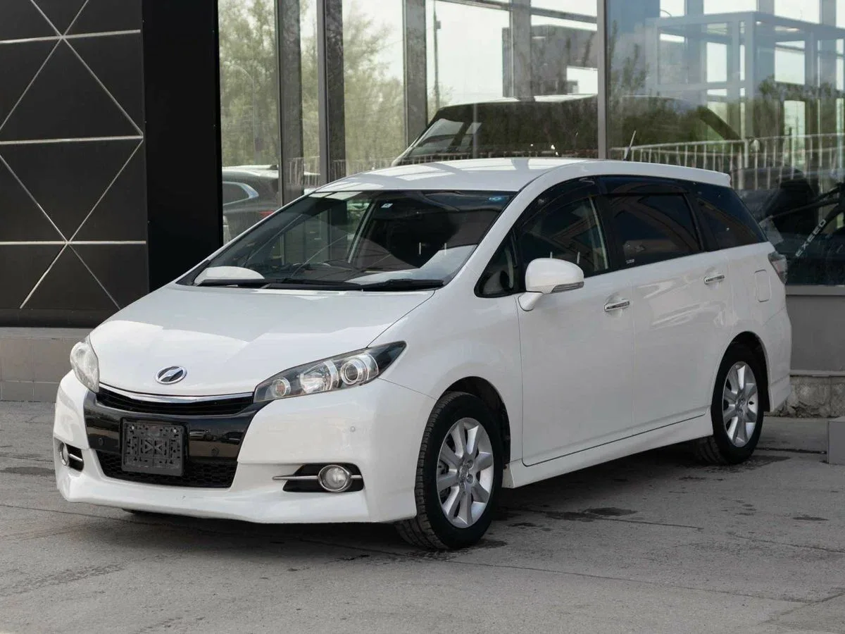 Toyota Wish II Рестайлинг
