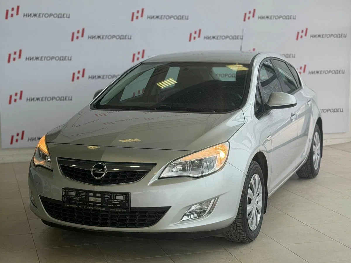 Opel Astra J