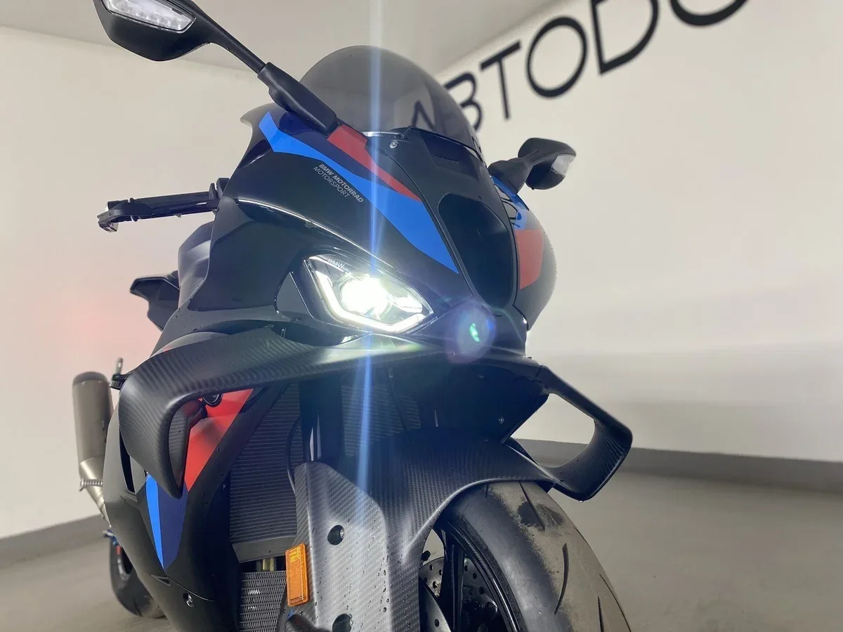 BMW M 1000 RR
