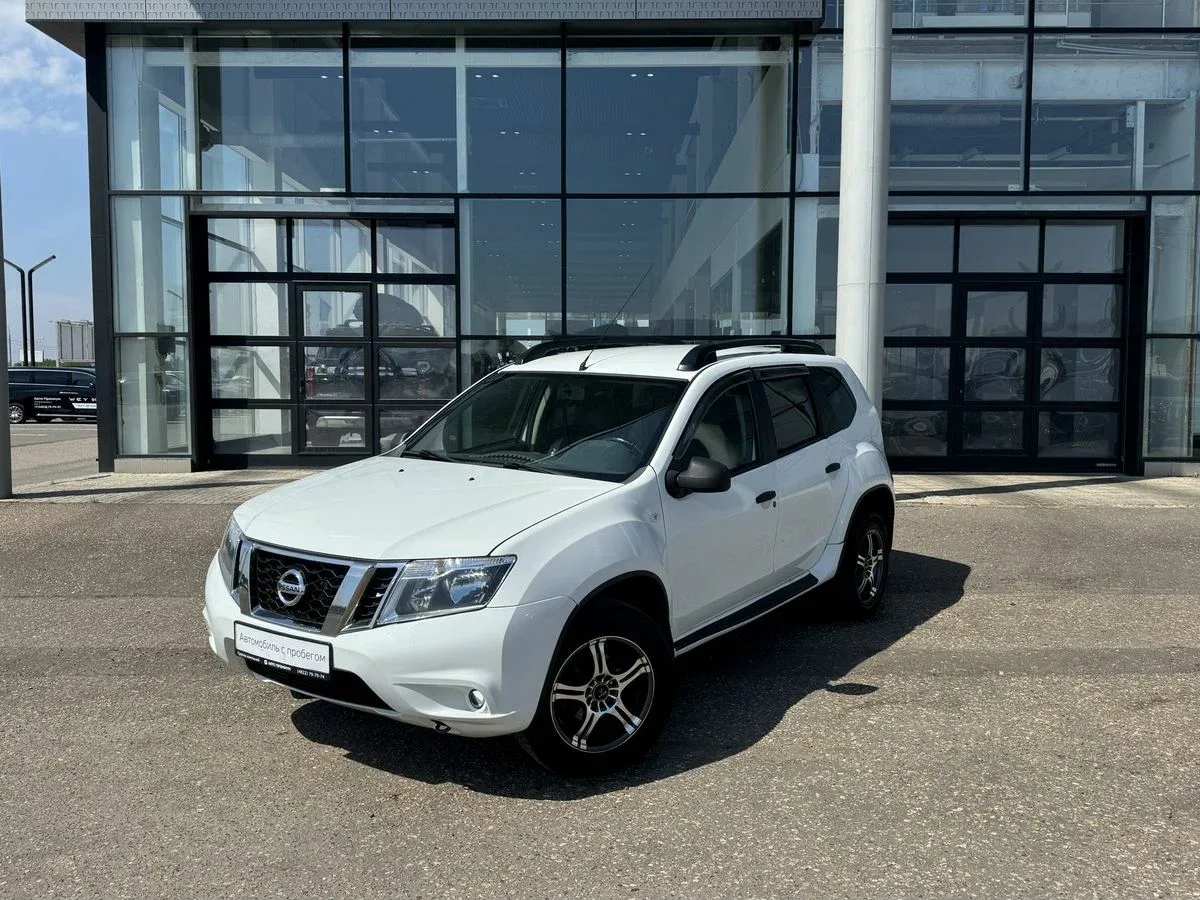 Nissan Terrano III (D10)
