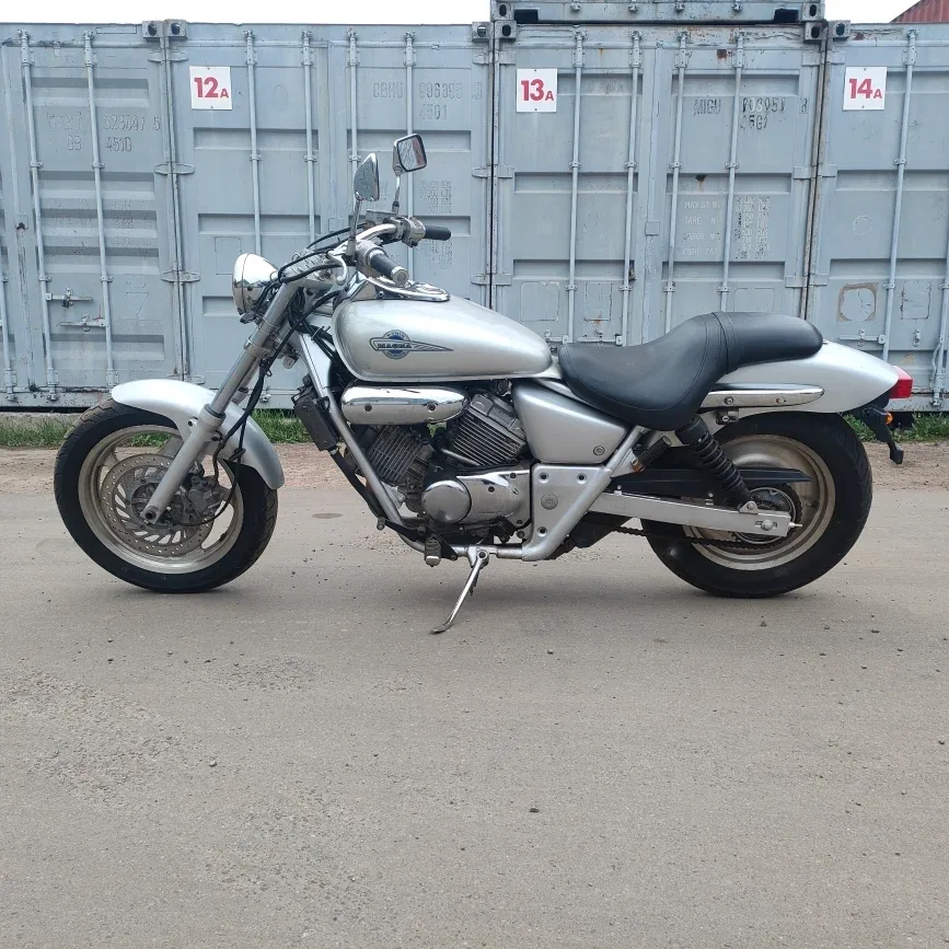 Honda Magna