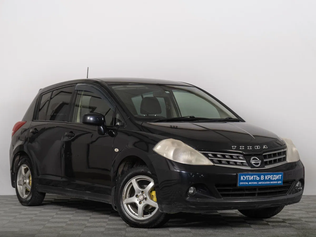 Nissan Tiida I