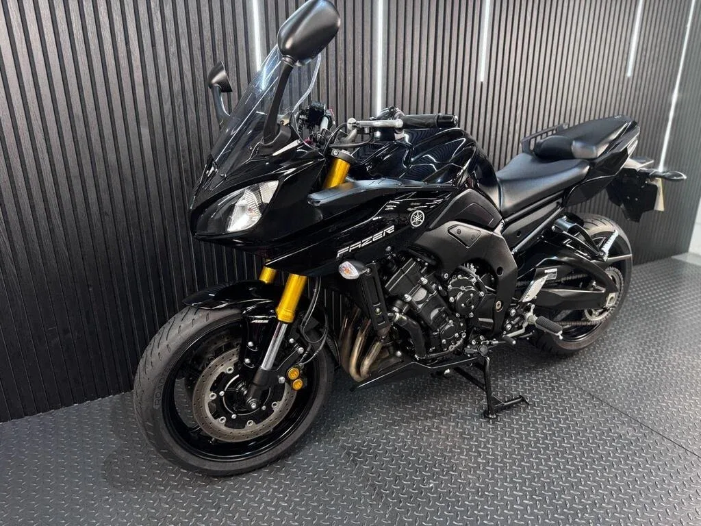Yamaha FZ8