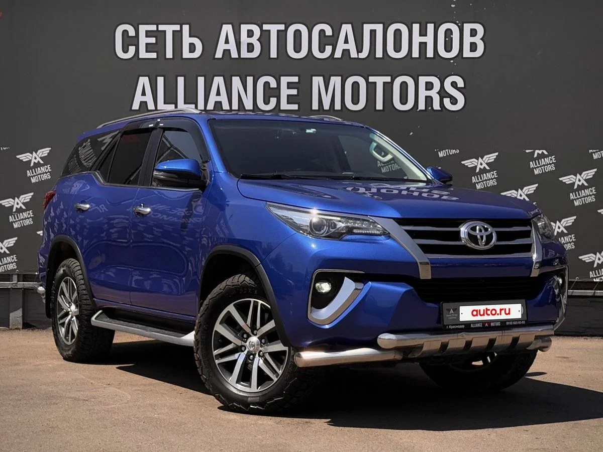 Toyota Fortuner II