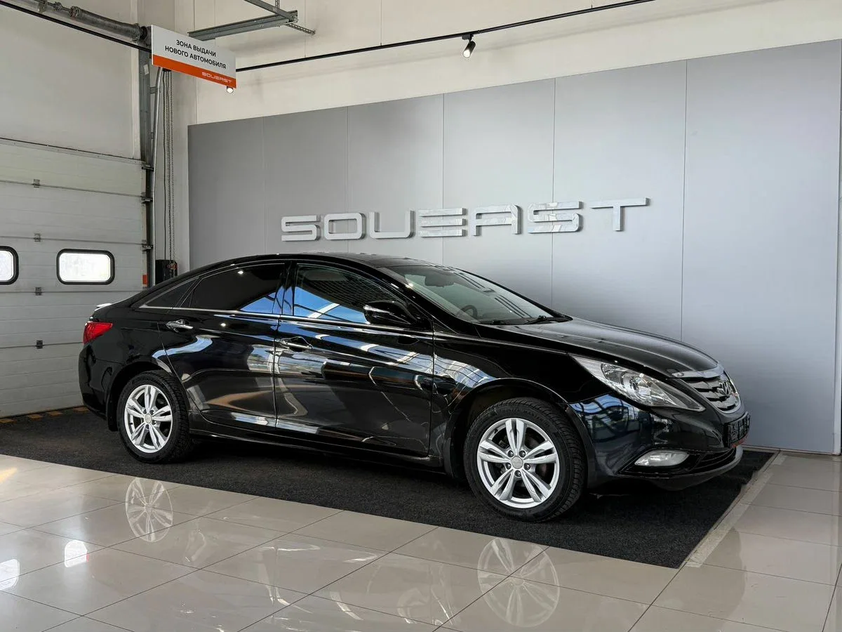 Hyundai Sonata VI (YF)