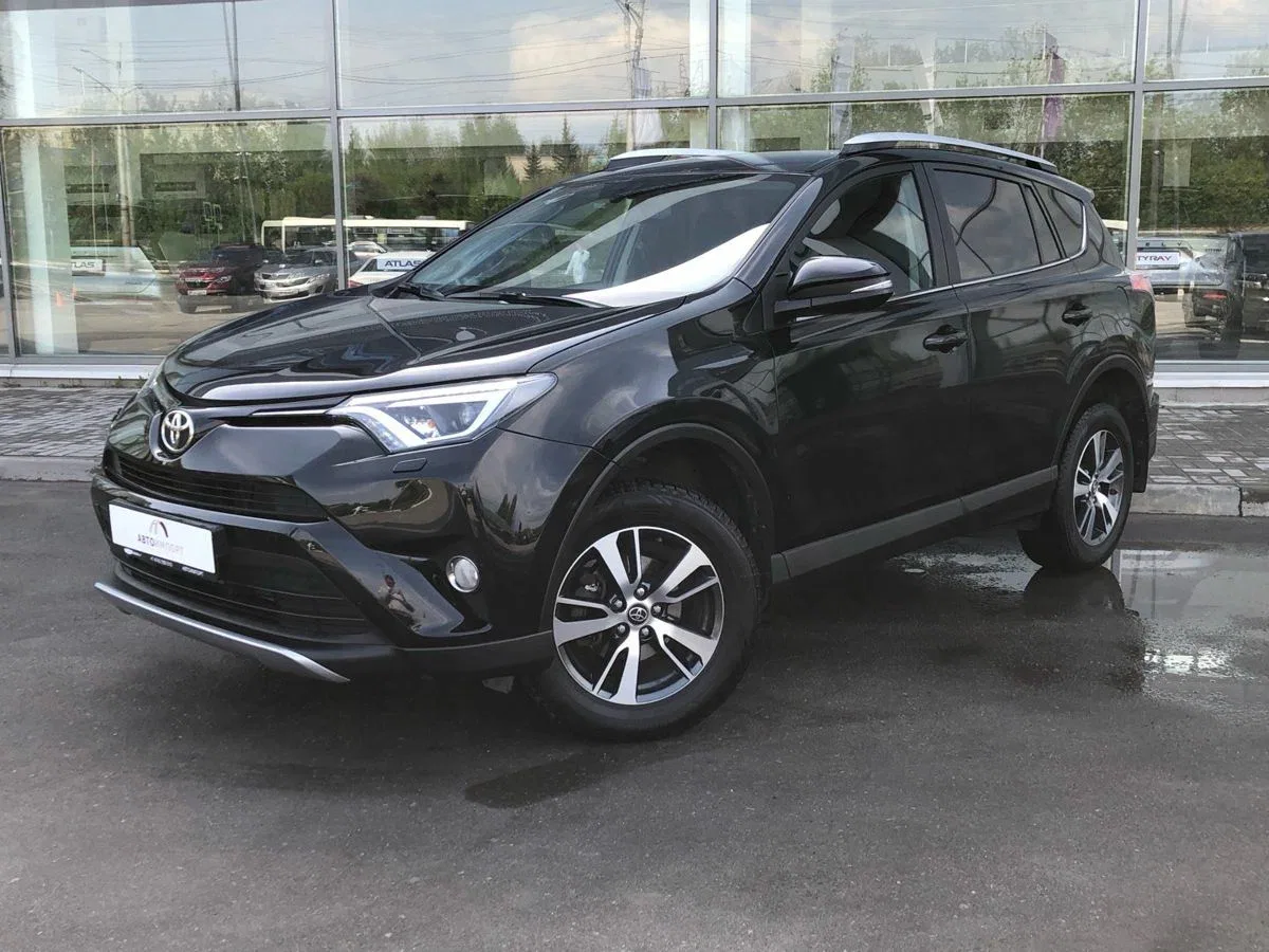 Toyota RAV4 IV (XA40) Рестайлинг