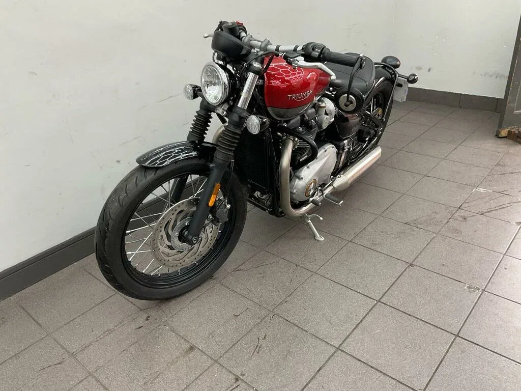 Triumph Bonneville Bobber